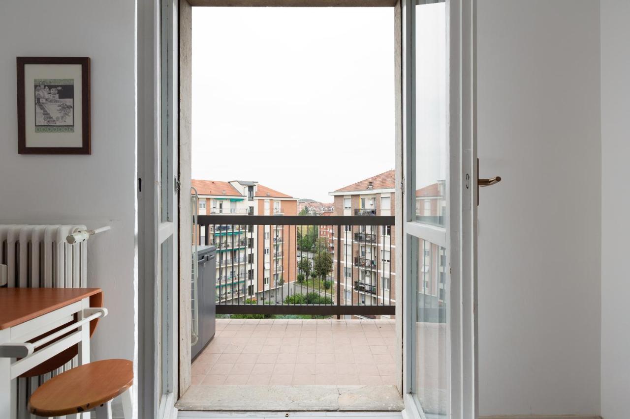 Apartment With Balcony -Bisceglie Red Line Subway Milan Exterior photo